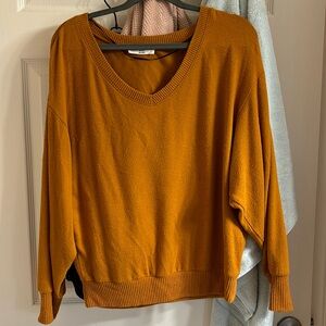 Soft great for fall long sleeve blouse!